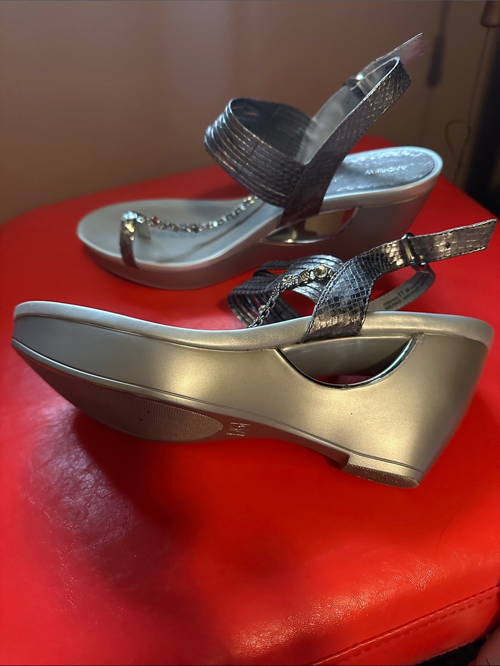 Andrew Geller Silver Metallic Chain-Trim Women's Sandals - Picture 4 of 4